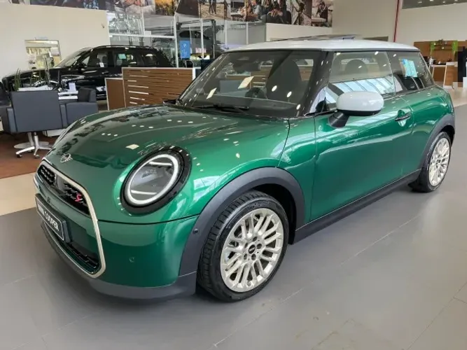 Mini Cooper S 2.0 Turbo 16V 3P Aut. 2025