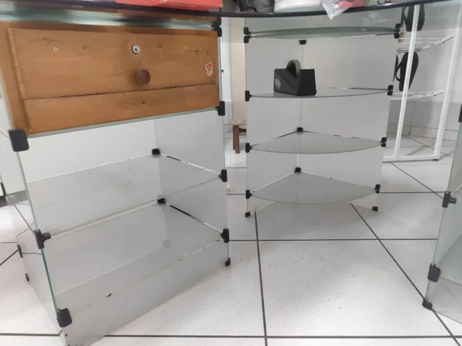 Vendo prateleiras expositor de vidro