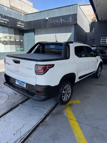 Fiat Strada Volcano 1.3 Flex 8V CD 2024