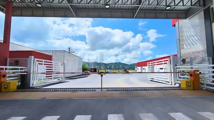 Aluguel de Galpão Industrial Gaspar - Bairro Belchior Baixo 2.200m²