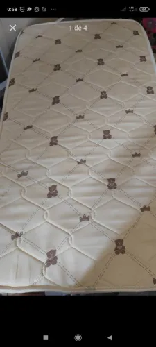 Colchão de berço, cadeirinha e caminha montessoriana casinha , tudo por este valor