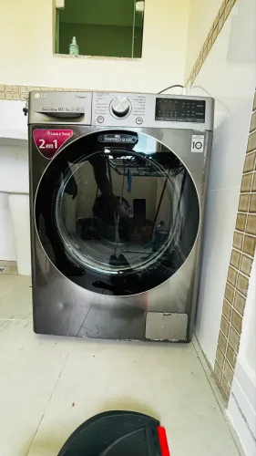 Lava e Seca LG 10,5kg/7kg 127V CV5010TS4 - Para Conserto - R$ 800