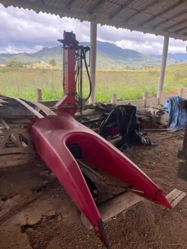 Implementos Agrícolas Ensiladeira Plantadeira Concha Carreta