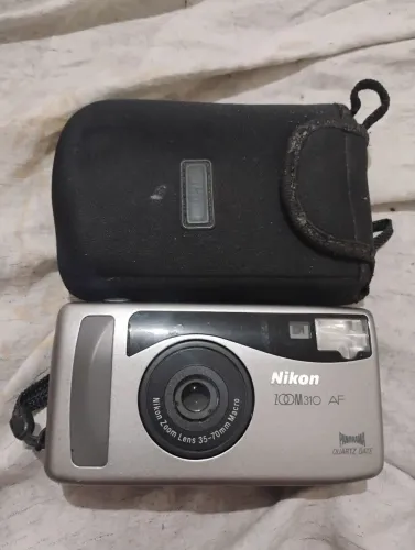 Nikon zoom 310 af