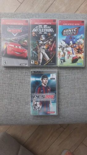 VENDO JOGOS PARA PSP: STAR WARS, SONIC, CARS E PES 2010 EM ÓTIMO ESTADO, POR R$60,00 CADA.