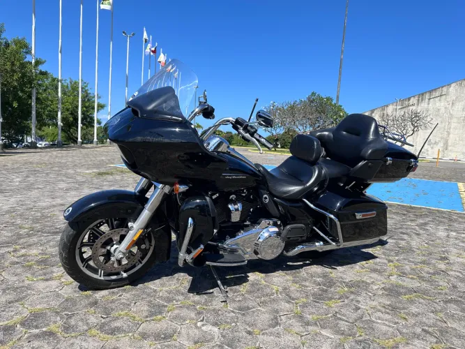 HARLEY-DAVIDSON ROAD GLIDE ULTRA FLTRU 2019