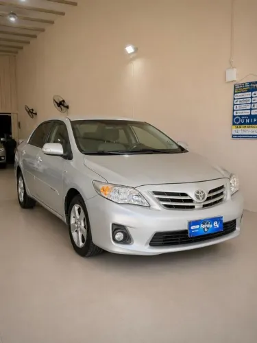 Toyota Corolla GLI 1.8 Flex 16V Aut. 2012
