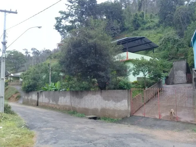 PARA VENDER JÁ: Casas com Terrenos em Contendas - São José do Vale do Rio Preto 