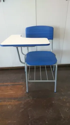 Cadeira universitária ótima oportunidade direto da fabrica