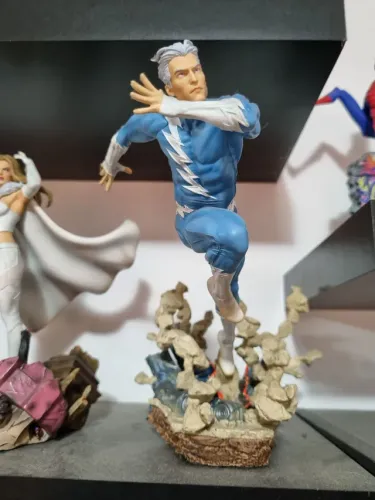 Mercúrio Iron Studios