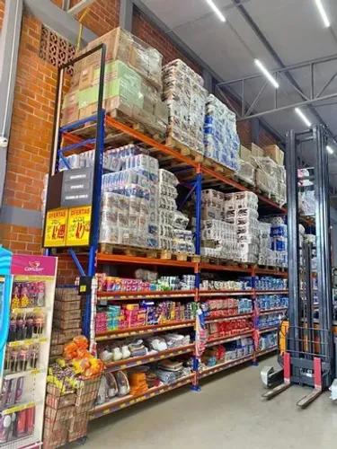 Prateleira de aço semi nova *