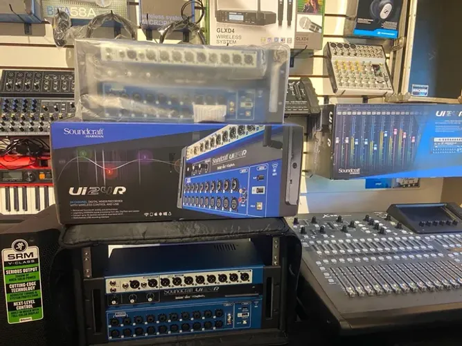 Ui24r Soundcraft Nova Lacrada Harman 