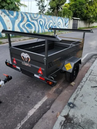 Reboque carga  e caiaque carretinha padrão e personalizada