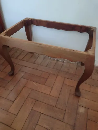 Antiga mesa estilo chipandelle