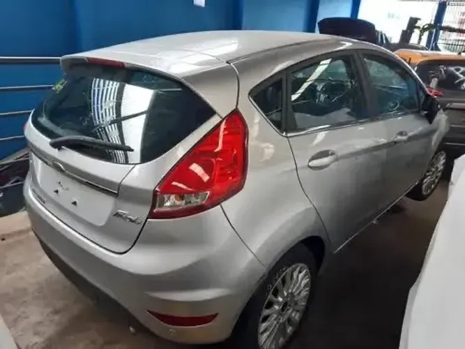 Sucata new fiesta