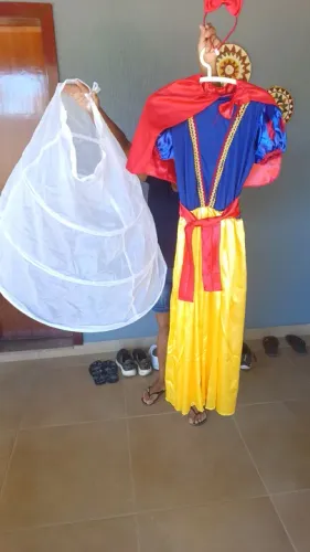 Kit de Fantasia Branca de Neve e os 7 Anões