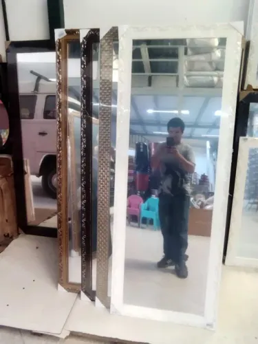 Espelho com moldura 1,60 x 0,60