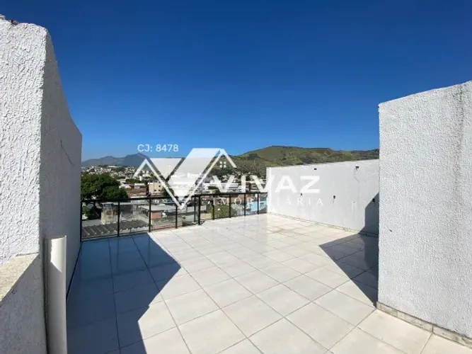 Excelente Cobertura em Cascadura com 02 Quartos Varandão e Terraço