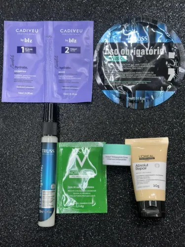 Combo de produtos de beleza (cabelo e pele)