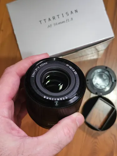 Lente TTartisan 56mm f1.8
