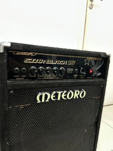 Amplificador de Baixo Meteoro Star Black 15