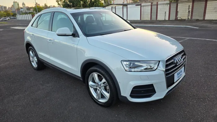 AUDI Q 3 AMBITION 1.4T flex Top c/ teto 2018
