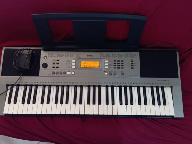 Vendo Teclado Yamaha Psr E353