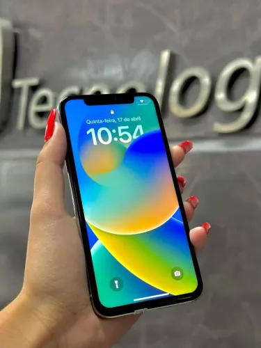 IPhone X   Branco  64GB 100% saúde da bateria SEMI NOVO COM GARANTIA LOJA FISICA 
