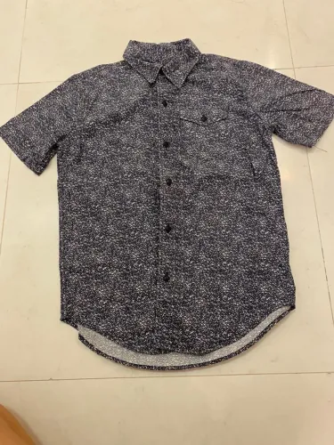 Camisa GAP 10 anos usada 1 vez