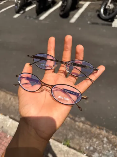 Óculos Miumiu