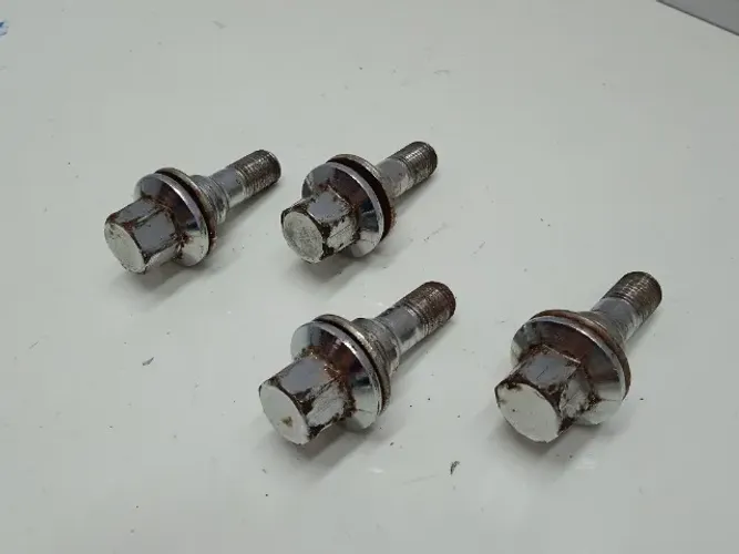 13626 Kit Jogo 4 Parafusos Roda Citroen C4 Pallas 2008 a 2012