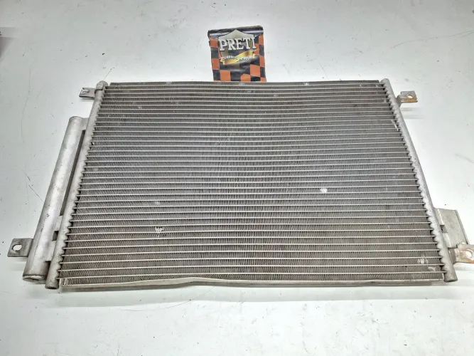 Condensador Ar Fiat Grand Siena 1.6 Etorq 2010 / 2011