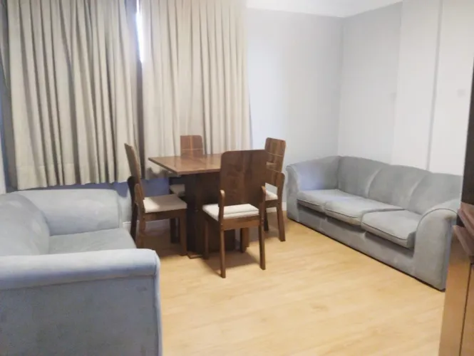 Vende-se excelente apartamento reformado e mobiliado em Camboinha. Aceita veículo