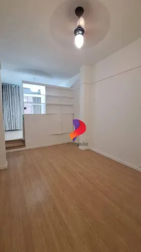 Apartamento com 1 dormitório para alugar, 30 m² por R$ 3.072,50/mês - Leblon - Rio de Jane