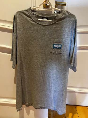 Camiseta High Rara