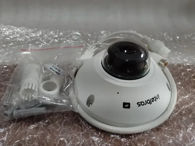 Câmera Intelbras IP Fisheye com resolução de 5MP - VIP 5500 F IA