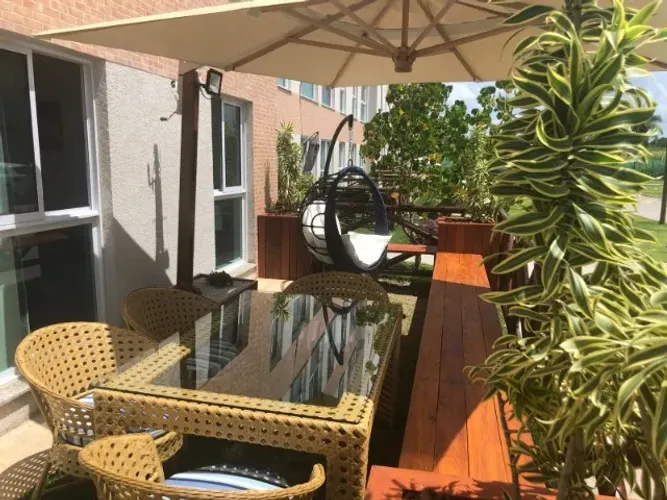 Apartamento Muro Alto Condomínio Clube