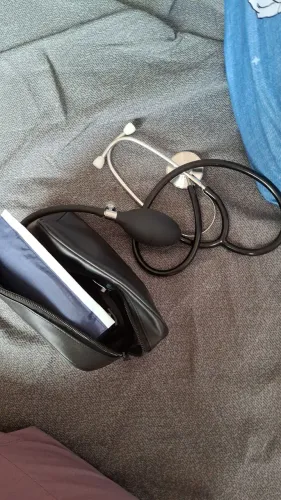 Estetoscópio + medidor de pressão 