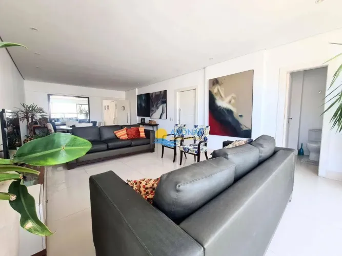Apartamento com 3 dormitórios à venda, 140 m² por R$ 700.000,00 - Pitangueiras - Guarujá/S