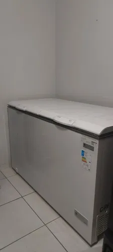 Kit Equipamentos Loja/Bar - Cervejeira -6°C, Expositora, 2 Freezers e Prateleira.