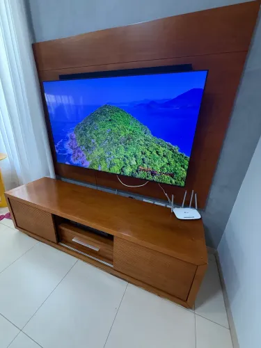 Rack com painel para TV