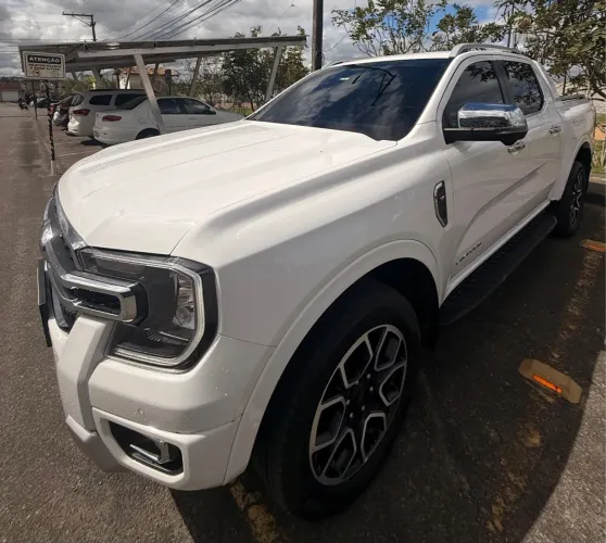 RANGER LIMITED PLUS V6 BRANCA 2024 
