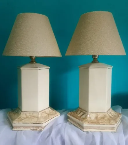 Antigo par de luminárias de mesa / abajur em cerâmica vitrificada - anos 80