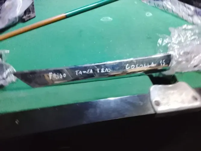 Friso Tampa Mala cromado Toyota Corolla 2015