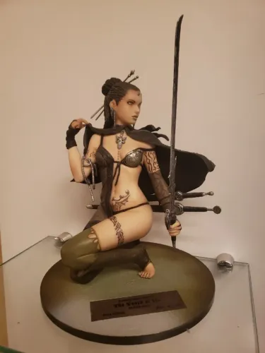 Boneca Yamato EUA, toque de gelo por Luis Royo estátua.