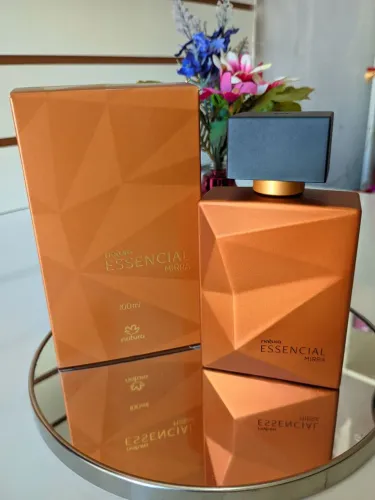 Deo Parfum Essencial Mirra masculino