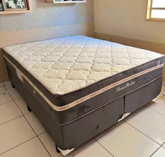 Cama box Queen e colchão NovA