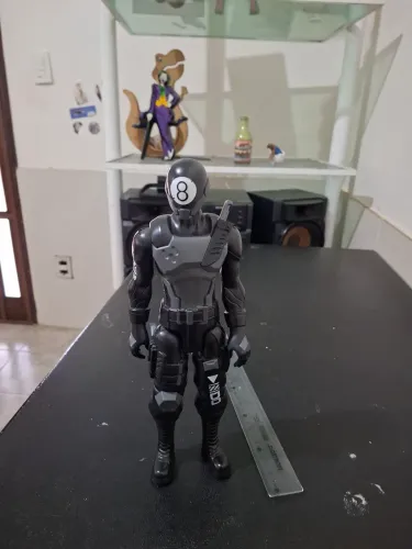 Boneco de fortnite com 30 cm 