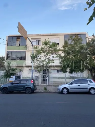 Apartamentos em Porto Alegre, no bairro São João, à venda.