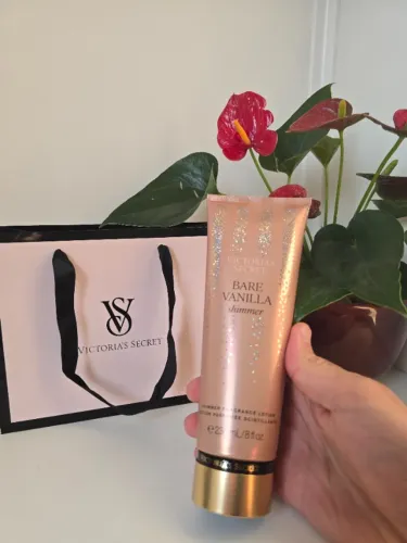 bare vanilla shimmer hidratante corporal victoria's secret, 236 ml, novo